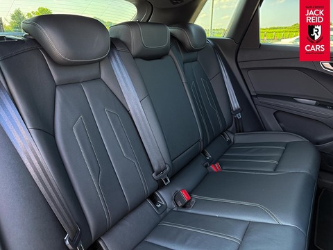 40 Launch Edition SUV 5dr Electric Auto 82kWh (204 ps)