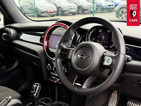 2.0 Cooper S Sport Hatchback 3dr Petrol Steptronic Euro 6 (s/s) (178 ps)