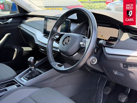 1.5 TSI ACT SE Technology Hatchback 5dr Petrol Manual Euro 6 (s/s) (150 ps)