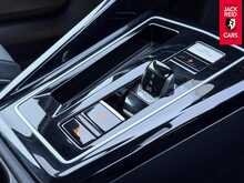 Volkswagen Golf eTSI MHEV Black Edition 1.5 eTSI MHEV Black Edition Hatchback 5dr Petrol Hybrid DSG Euro 6 (s/s) (150 ps) 