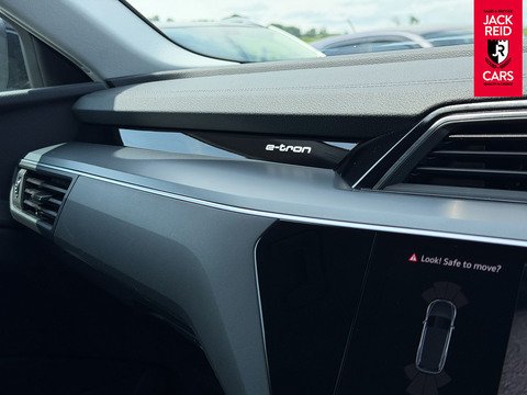 50 Sport SUV 5dr Electric Auto quattro 95kWh (11kW Charger) (340 ps)