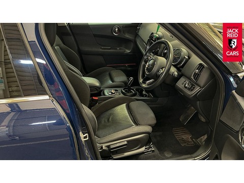 2.0 Cooper D SUV 5dr Diesel Auto ALL4 Euro 6 (s/s) (150 ps)
