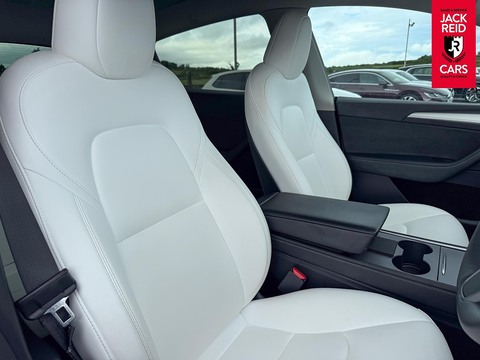 SUV 5dr Electric Auto RWD (346 ps)