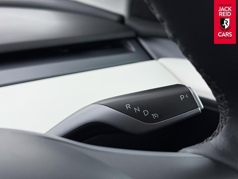 SUV 5dr Electric Auto RWD (346 ps)