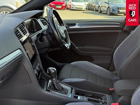 2.0 TDI R-Line Hatchback 5dr Diesel DSG Euro 6 (s/s) (150 ps)