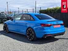 Audi A4 TDI Black Edition 2.0 TDI 40 Black Edition Saloon 4dr Diesel S Tronic quattro Euro 6 (s/s) (204 ps) 
