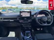 Audi A4 TDI Black Edition 2.0 TDI 40 Black Edition Saloon 4dr Diesel S Tronic quattro Euro 6 (s/s) (204 ps) 