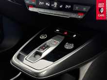 Audi Q4 e-tron Launch Edition 40 Launch Edition Sportback 5dr Electric Auto 82kWh (204 ps) 