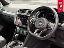 Volkswagen Tiguan TDI R-Line Tech 2.0 TDI R-Line Tech SUV 5dr Diesel DSG Euro 6 (s/s) (150 ps) 