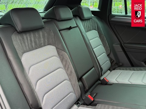 2.0 TDI R-Line Tech SUV 5dr Diesel DSG Euro 6 (s/s) (150 ps)