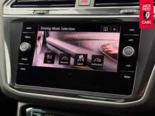 Volkswagen Tiguan TDI R-Line Tech 2.0 TDI R-Line Tech SUV 5dr Diesel DSG Euro 6 (s/s) (150 ps) 