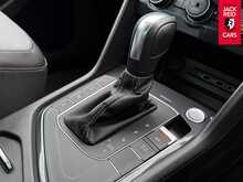 Volkswagen Tiguan TDI R-Line Tech 2.0 TDI R-Line Tech SUV 5dr Diesel DSG Euro 6 (s/s) (150 ps) 
