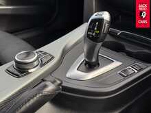 BMW 3 Series 318d M Sport Shadow Edition 2.0 318d M Sport Shadow Edition Touring 5dr Diesel Auto Euro 6 (s/s) (150 ps) 