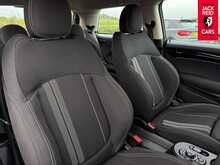 MINI Electric Hatch Cooper SE Level 1 Cooper SE 32.6kWh Level 1 Hatchback 3dr Electric Auto (184 ps) 