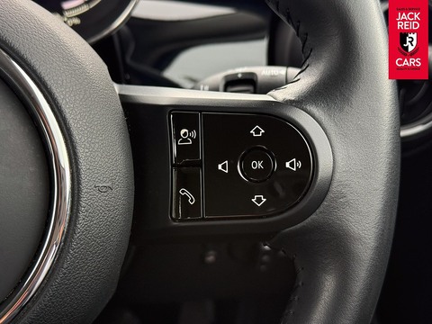 Cooper SE 32.6kWh Level 1 Hatchback 3dr Electric Auto (184 ps)