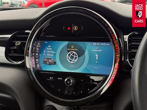 Cooper SE 32.6kWh Level 1 Hatchback 3dr Electric Auto (184 ps)