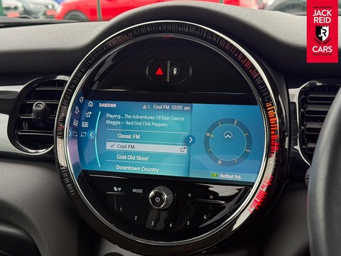 Cooper SE 32.6kWh Level 1 Hatchback 3dr Electric Auto (184 ps)