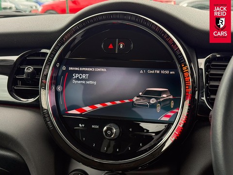 Cooper SE 32.6kWh Level 1 Hatchback 3dr Electric Auto (184 ps)