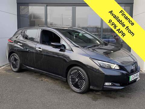 Nissan Leaf 40kWh Tekna Hatchback 5dr Electric Auto (150 ps)