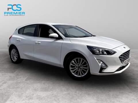 Ford Focus 1.0 VVT-i Pure Hatchback 5dr Petrol Manual Euro 6 (s/s) (72 ps)