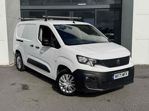 Peugeot Partner 1.5 BlueHDi 950 Professional Long Panel Van 6dr Diesel Manual LWB Euro 6 (100 bhp)