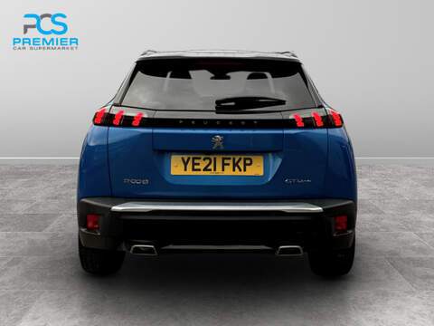 Peugeot 2008 PureTech GT Line - U123472679