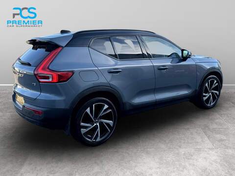 Volvo XC40 T3 R-Design Pro - U123473261