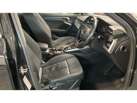 Audi A3 TFSIe Sport - U123473325