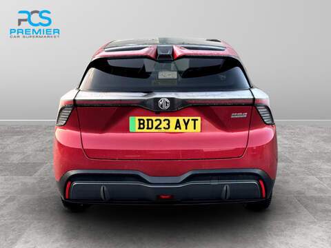 MG MG4 Trophy Long Range - U123473352