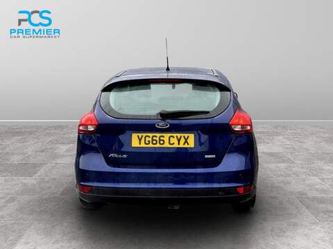 Ford Focus T EcoBoost Titanium - U123473361