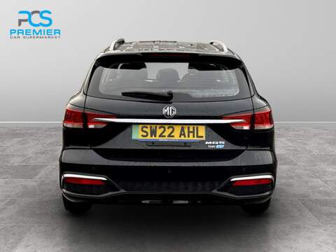 MG MG5 Exclusive Long Range - U123473386