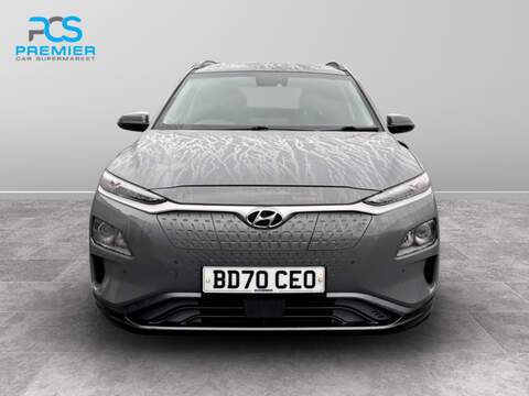 Hyundai KONA Premium - U123473434