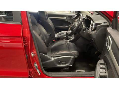 MG MG ZS T-GDI Exclusive - U123473467