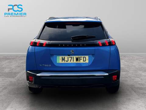 Peugeot E-2008 Allure Premium - U123473536