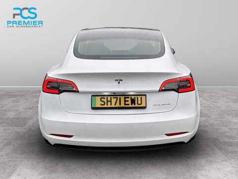 Tesla Model 3 Long Range - U123473589