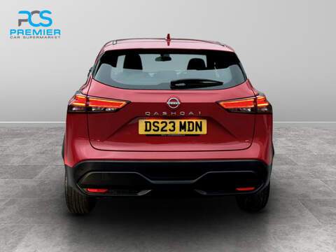 Nissan Qashqai DIG-T MHEV Acenta Premium - U123473595