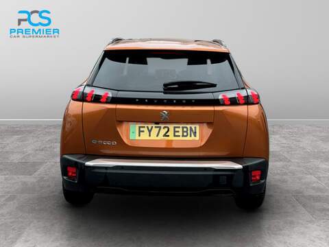 Peugeot E-2008 Allure Premium - U123473610