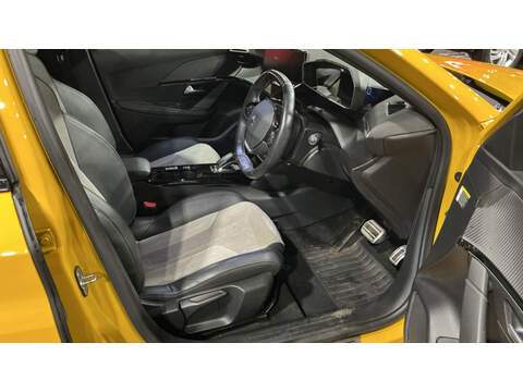 Peugeot E-208 GT - U123473625