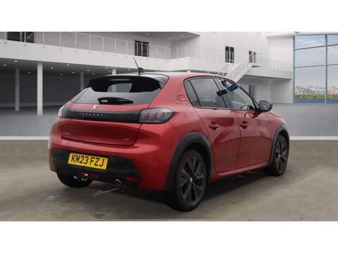 Peugeot 208 PureTech GT - U123473649