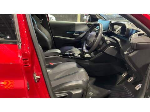 Peugeot 208 PureTech GT - U123473649