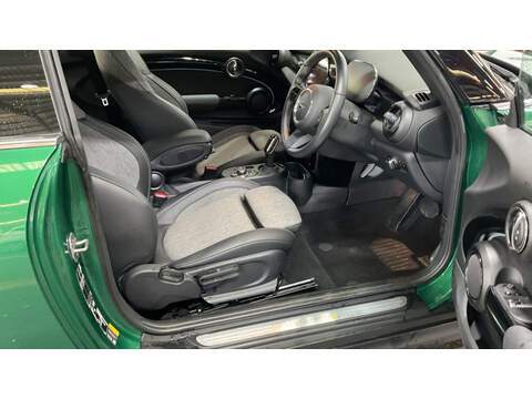 MINI Electric Hatch Cooper SE Level 2 - U123473652