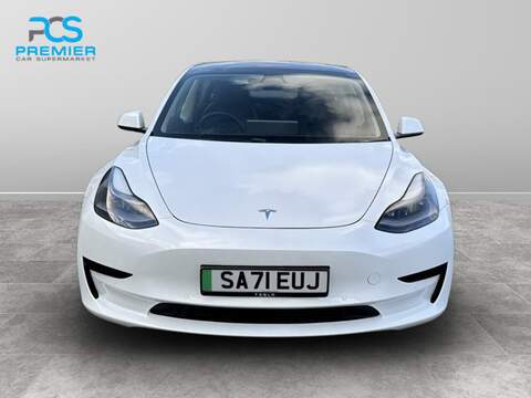 Tesla Model 3 Standard Range Plus - U123473684