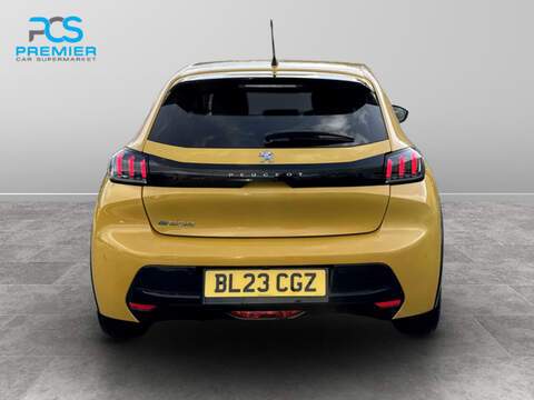 Peugeot E-208 Allure Premium + - U123473744