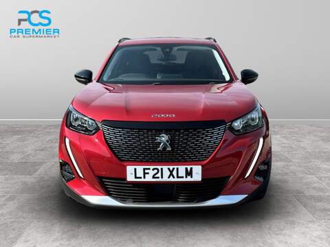 Peugeot 2008 PureTech Allure Premium - U123473890
