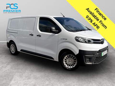Toyota ProAce 2.4 D-4D Invincible Pickup Double Cab 4dr Diesel Auto 4WD Euro 6 (s/s) (150 ps)