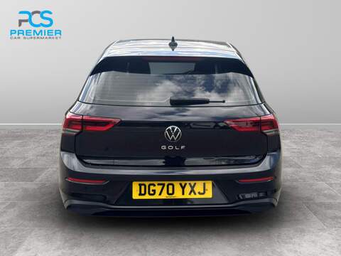 Volkswagen Golf TSI Life - U123474100