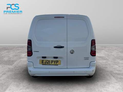Vauxhall Combo Turbo D 2300 Sportive - U123474160