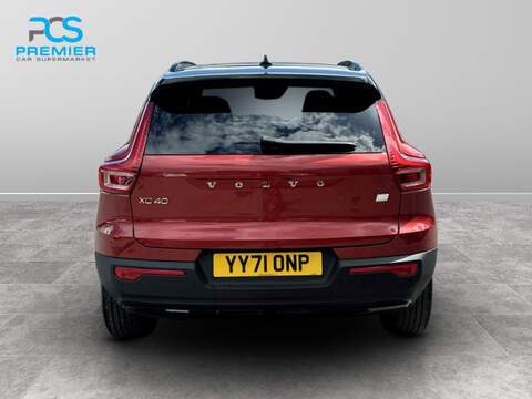 Volvo XC40 h T4 Plus - U123474347