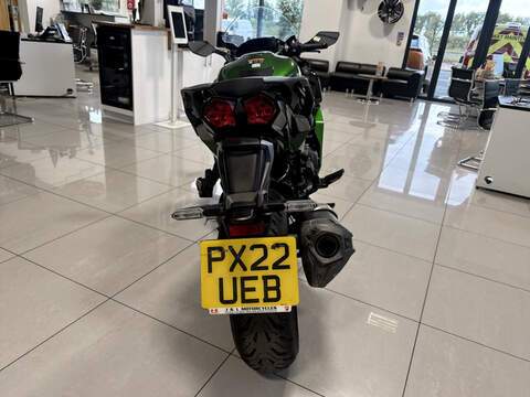Kawasaki Ninja H2 SX  - U123474423