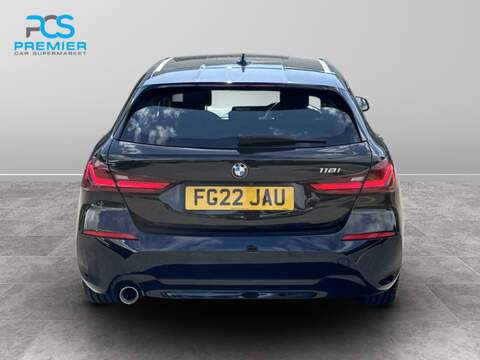 BMW 1 Series 118i SE - U123474491